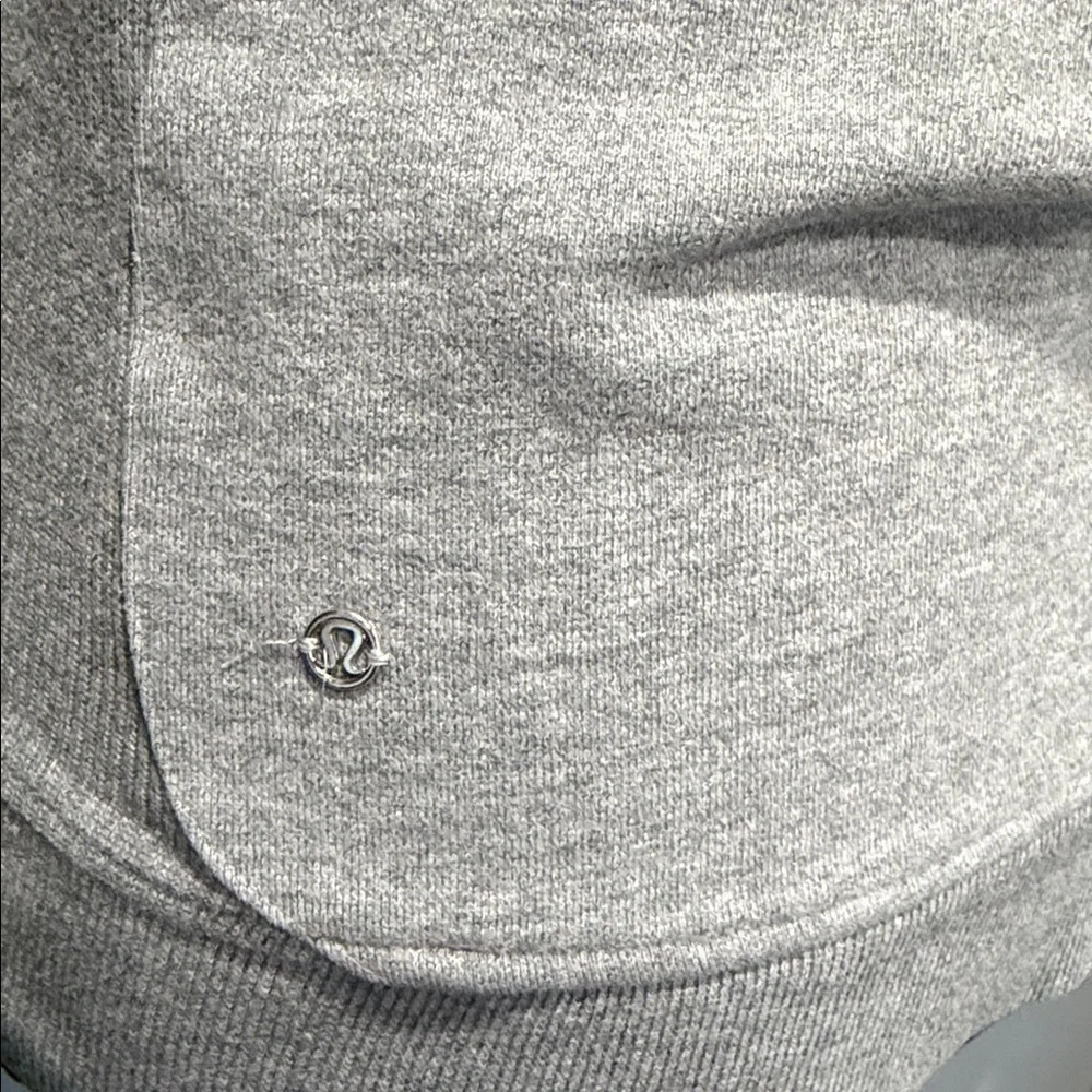 Lululemon Gray Activewear Zip Up Sweatshirt size 4 - Picture 6 of 10